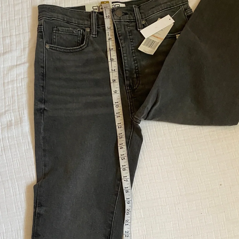 ROBERTO RODRÍGUEZ  Women's Straight-Leg Black Jeans